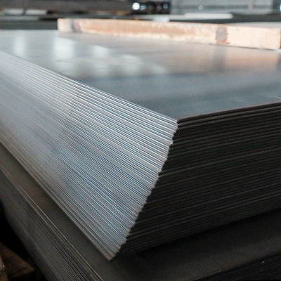 SPCC a laminé à froid la surface douce douce de la plaque d'acier 600-1500mm légèrement huilée